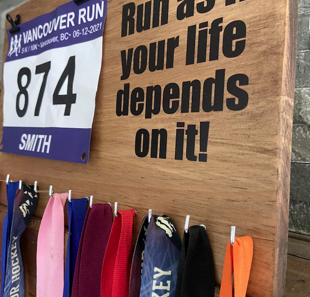 Medals and Bib Display - Runners or Triathalon gift