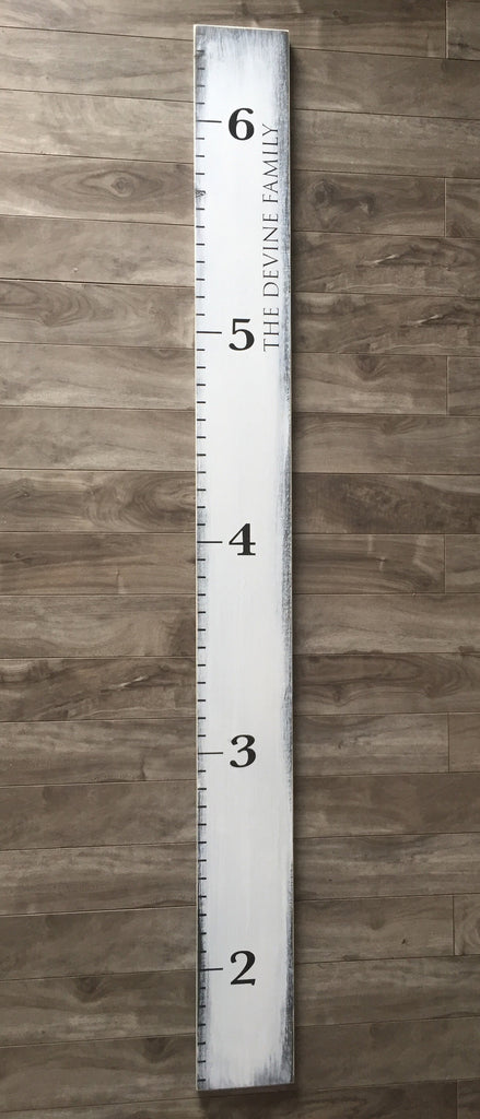Growth chart with family name - 5.5"x 60" - Pine