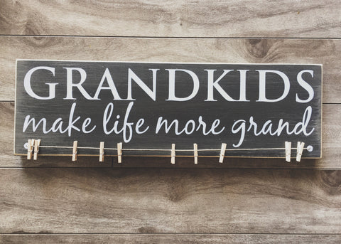 Grandkids make life more grand 5"x 16" - MDF with 10 pegs